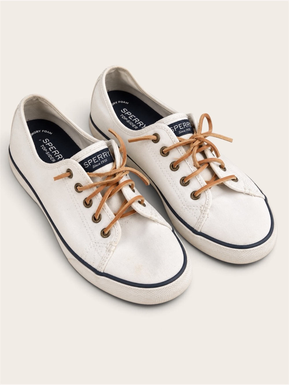 Sperry Pier View Women’s 9 White Canvas Sneakers Leather Laces STS95128